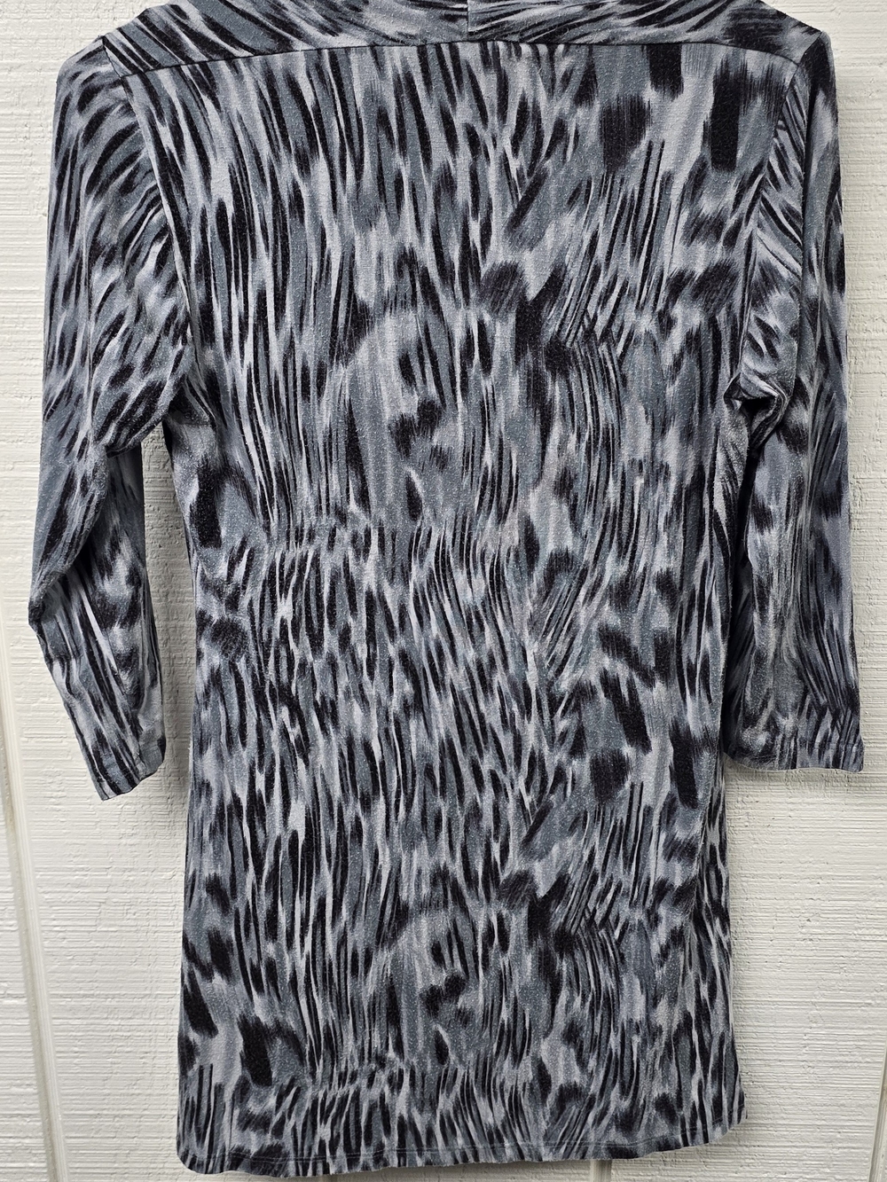Fabrizio Gianni Italy Luxury Tunic Blouse M Slinky Knit Abstract Animal Print - Picture 6 of 8
